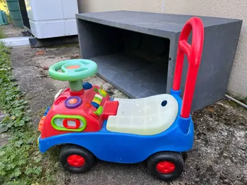 trotteur enfant