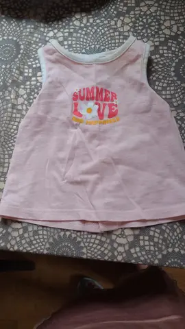 Petit haut/debardeur sans manches rose KIABI (3mois)
