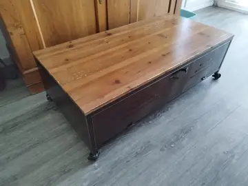 table basse bois et métal style industriel
