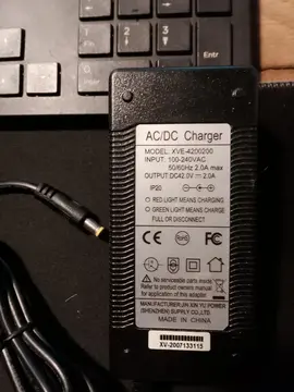 chargeur de batterie trotinette E-ROAD M2 PRO