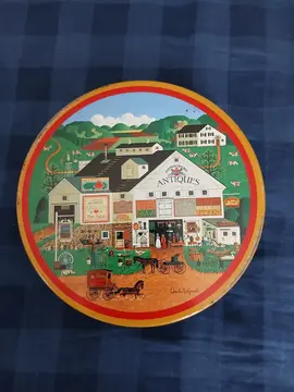 Boîte métallique ronde