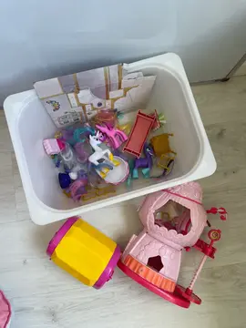 jouet petit poney