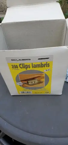 clips lambris