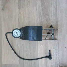 Pompe à pied