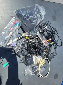 lot câble informatique et enceinte divers
