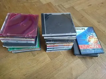 Boîtes de CD / DVD vides