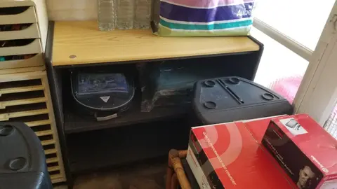 Meuble complémentaire de bureau, 2 niveaux de rangements ouverts