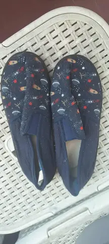 Pantoufles enfant taille 34