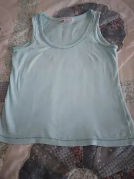 t-shirt bleu ciel T36/14 ans