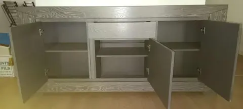 Buffet gris