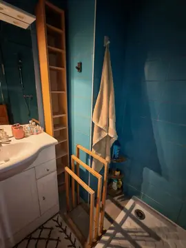 Meuble salle de bain + porte serviette