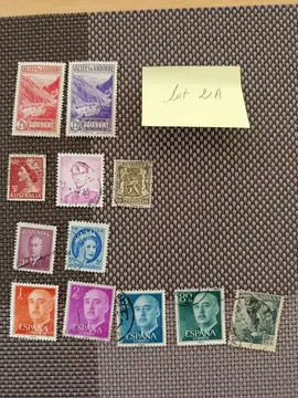 Timbres oblitérés et Andorre non oblitérés
