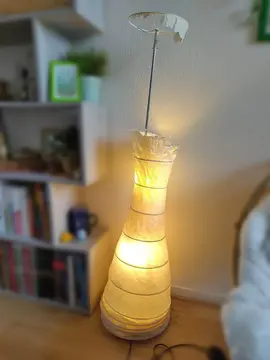 Lampe sur pied