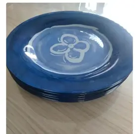 6 assiettes à dessert