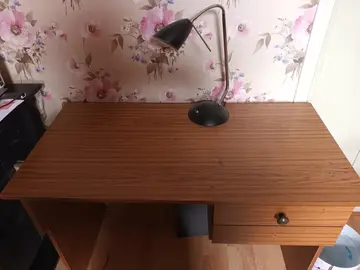 bureau enfant et lit enfant