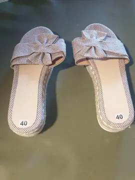 Claquettes femme
