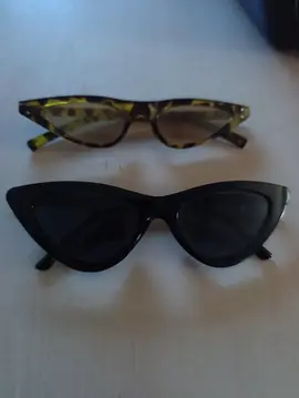 2 paire de lunettes de soleil fantaisie