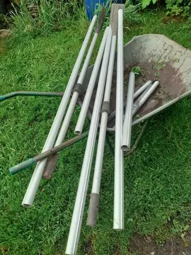 2 rames de 2m et tubes d'enrouleur