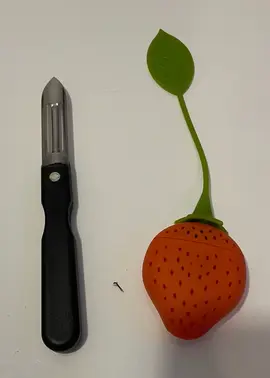épluches légumes / boule à thé