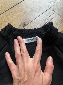 haut mango noir en S