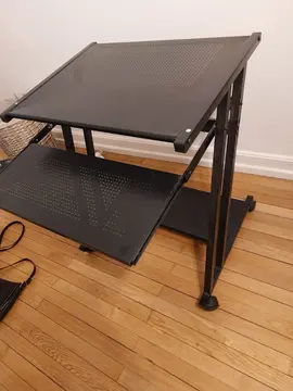 Meuble informatique à roulettes