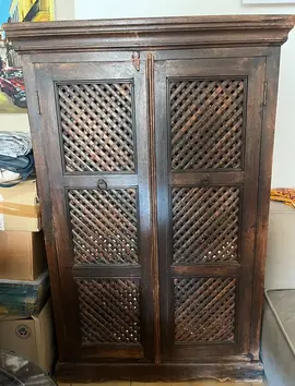 Meuble en bois / Armoire