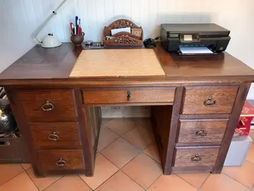 Bureau en chêne 6 tiroirs