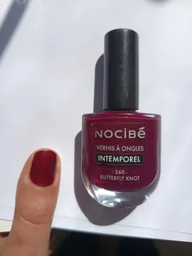 vernis Nocibé (Bordeaux)