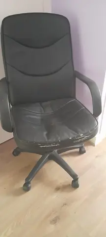 Fauteuil de bureau sur roulettes