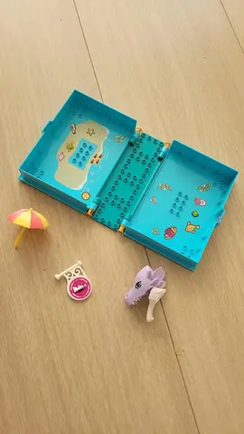 Petite boite lego avec 3 accessoires