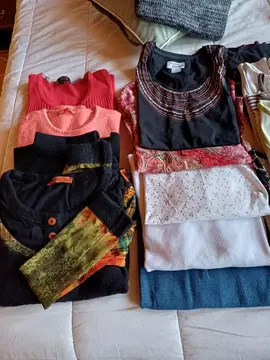 pulls, tee-shirt. maillots