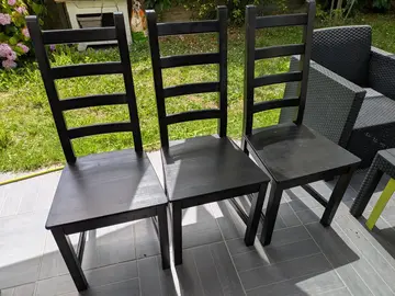 Chaises en bois