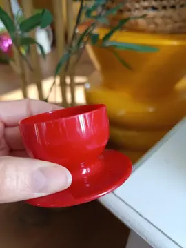 coquetier rouge