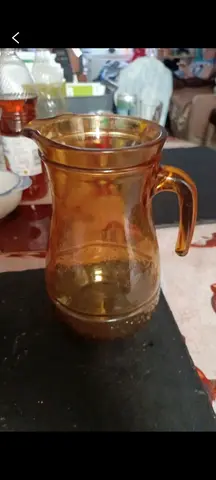 carafe en verre fumé