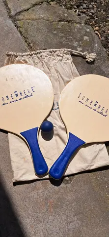 raquettes en bois