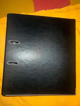 classeur noir