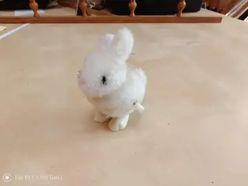 A REPARER Petit lapin mécanique