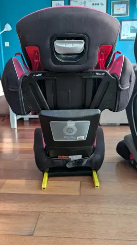 Siège auto sécurisé enfant