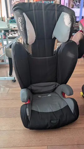 Siege auto enfant sécurisé