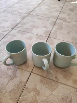 3 muggs bleu ciel