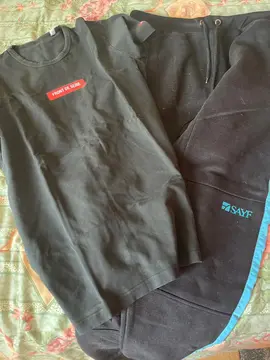 Jogging et TS taille 40