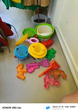 lot jouets plage