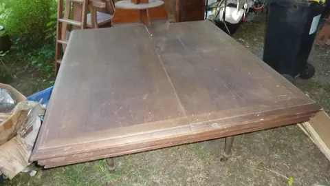 table en bois carré