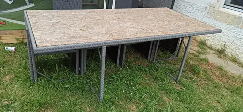 table et fauteuil exterieur