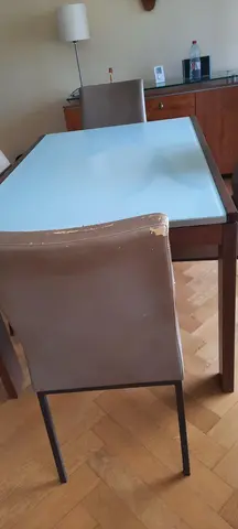 table salle à manger et chaises