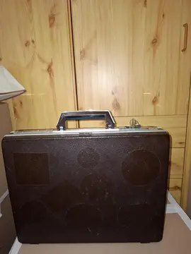 Delsey porte documents avec serrure