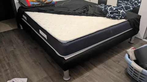 grand lit : sommier + matelas 160*190 cm
