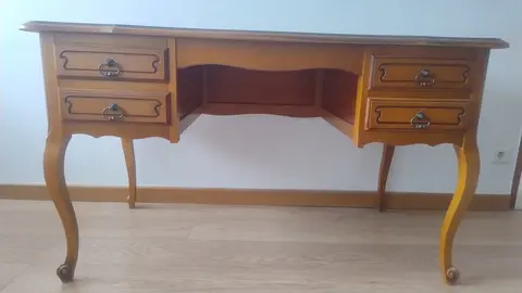 beau bureau vintage