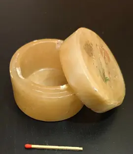 Pot à pommade