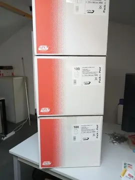 donne 3 cartons de 100 d'enveloppes à bulles